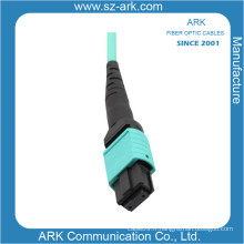 Cordon de câble à fibre optique MPO / MTP Om3